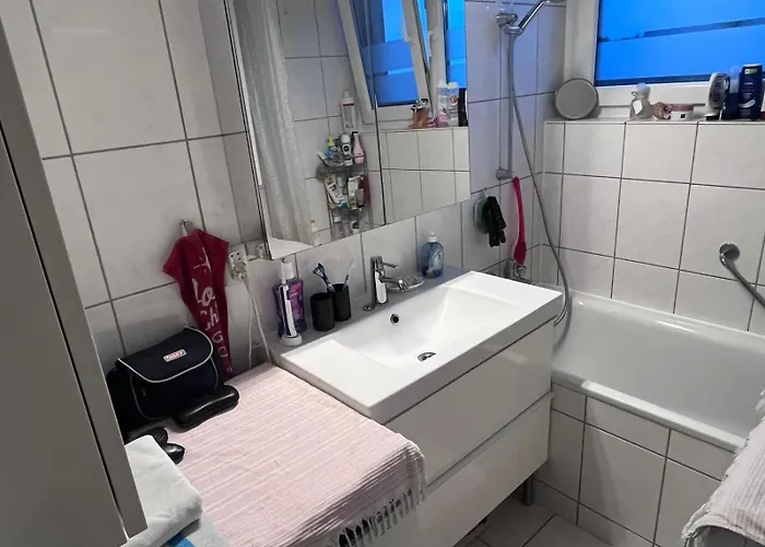 Apartamento Zentrale, Helle Mit Balkon! Ideal Fuer Messe, Business Und Staedtereise Frankfurt am Main